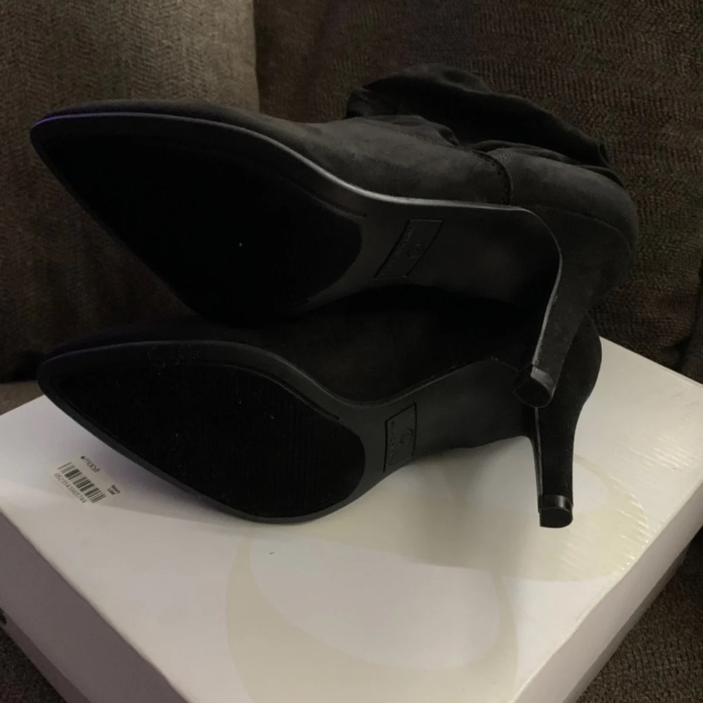 Boots - Picture 3 of 4